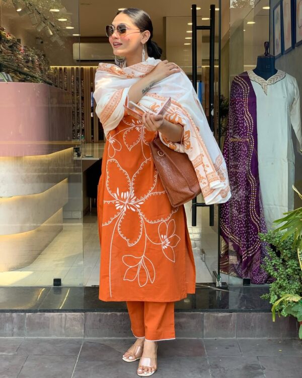 Alvami Women's Viscose Silk Kurta Set