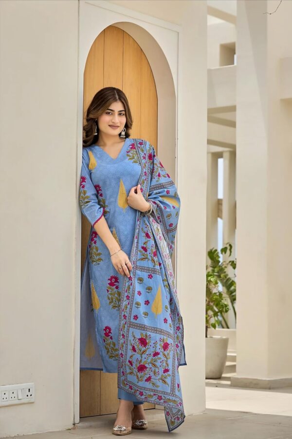 GoSriKi Women's Rayon Viscose Printed Straight Kurta with Pant & Dupatta
