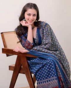 KLOSIA Women Printed Anarkali Kurta and Pant Set with Dupatta