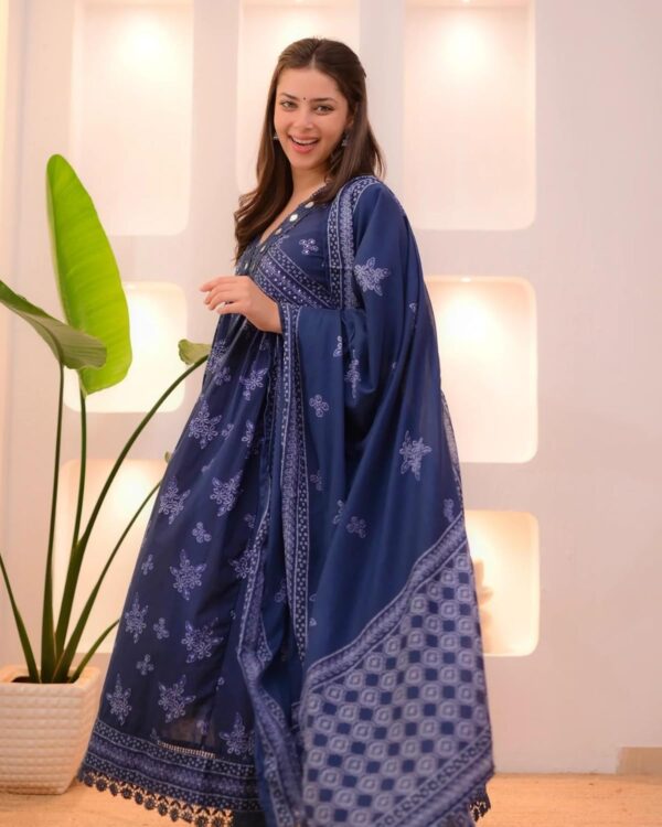 Nermosa Women Printed Anarkali Kurta and Pant Set with Dupatta