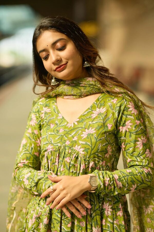 Nermosa Women Printed Anarkali Kurta and Pant Set with Dupatta